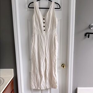 Elegant LOFT Cream Button-Down Linen jumper comfortable